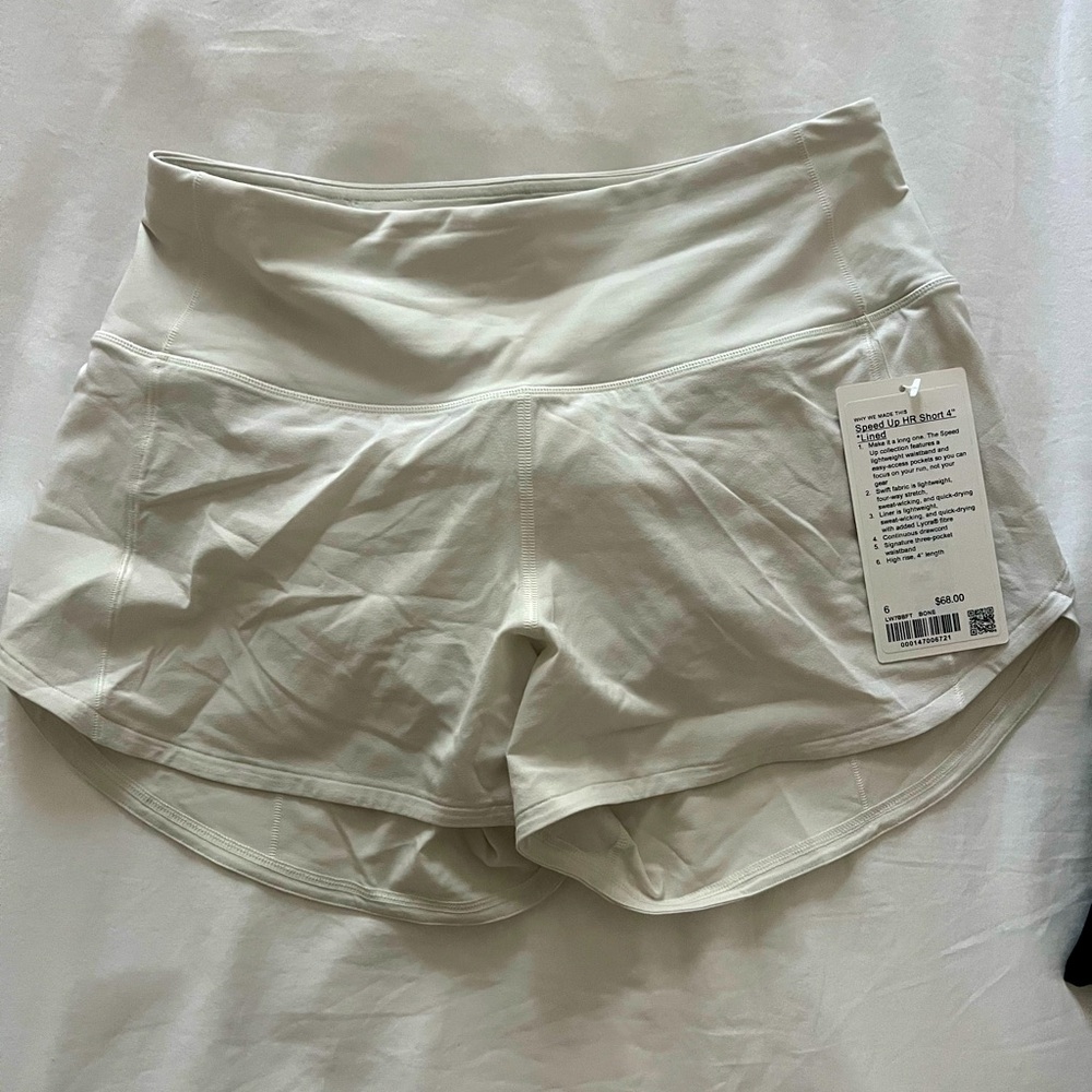 lululemon Speed Up HR Short 4" in color ‘Bone’